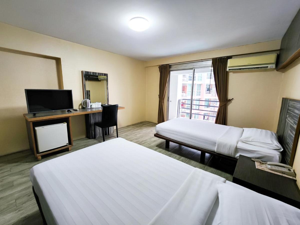 בנגקוק Watana Hotel מראה חיצוני תמונה