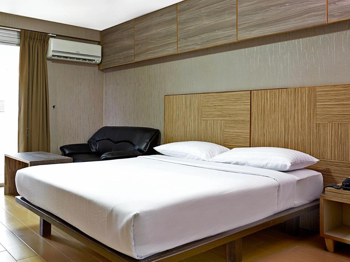 בנגקוק Watana Hotel מראה חיצוני תמונה