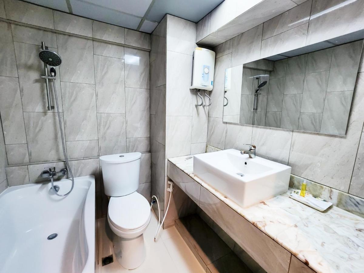 בנגקוק Watana Hotel מראה חיצוני תמונה